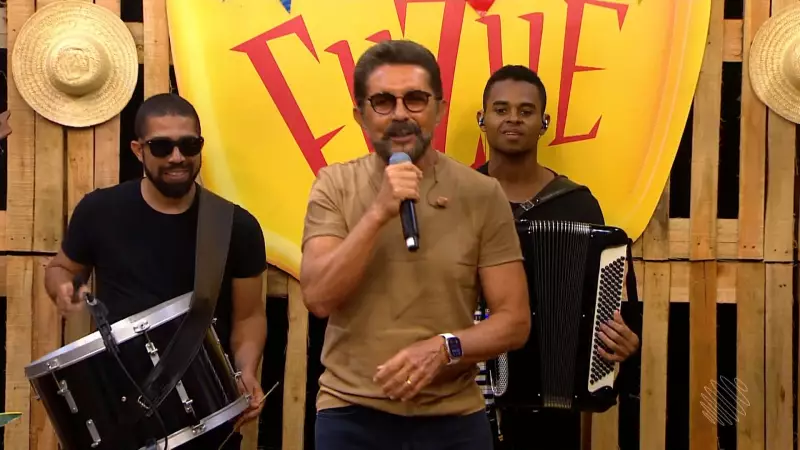 Adelmario Coelho critica excesso de ritmos nas festas juninas: 'Perde-se a essência'