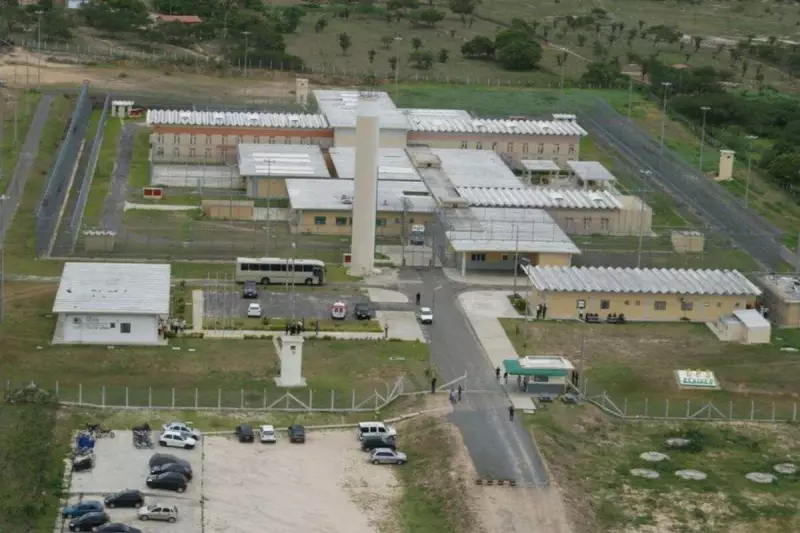 Advogado é preso ao tentar entrar com drogas e cartas em presídio na Bahia