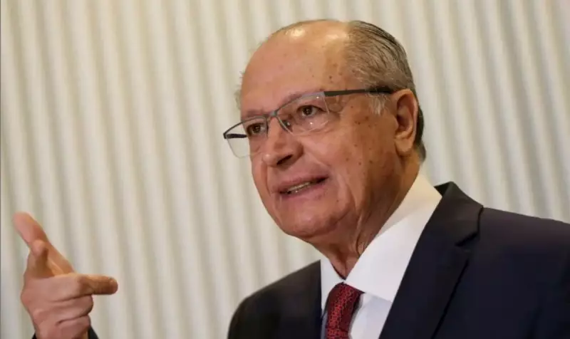 Alckmin defende aumento do IOF como alternativa para evitar alta dos juros no Brasil