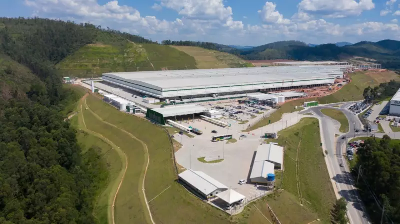 Anatel apreende mais de 14 mil produtos irregulares em operação em depósitos do Mercado Livre e Amazon