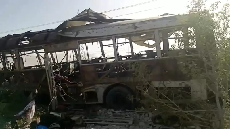 Ataque de homem-bomba contra ônibus escolar no Paquistão deixa três crianças mortas