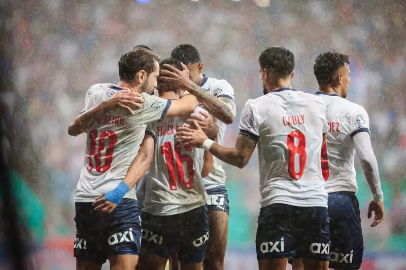 Bahia x São Paulo: Onde assistir, horário e prováveis escalações para o grande duelo