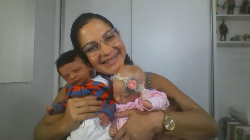 Bebês Reborn: Empreendedorismo, Hobby e até Questão de Saúde - Entenda o Fenômeno