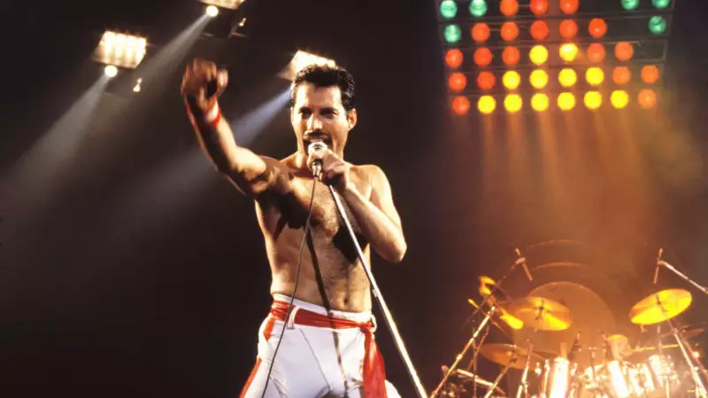 Biografia revela segredo chocante: Freddie Mercury teria uma filha desconhecida