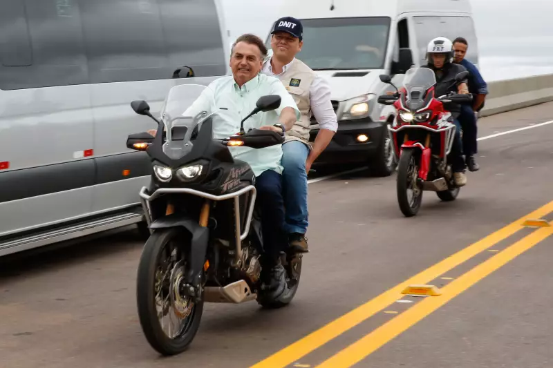 Bolsonaro explica por que não apoia Tarcísio para o Planalto: 'Não quero interferir'