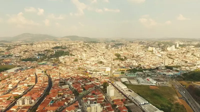 Bragança Paulista recebe unidade móvel da CDHU para auxiliar na regularização de documentos