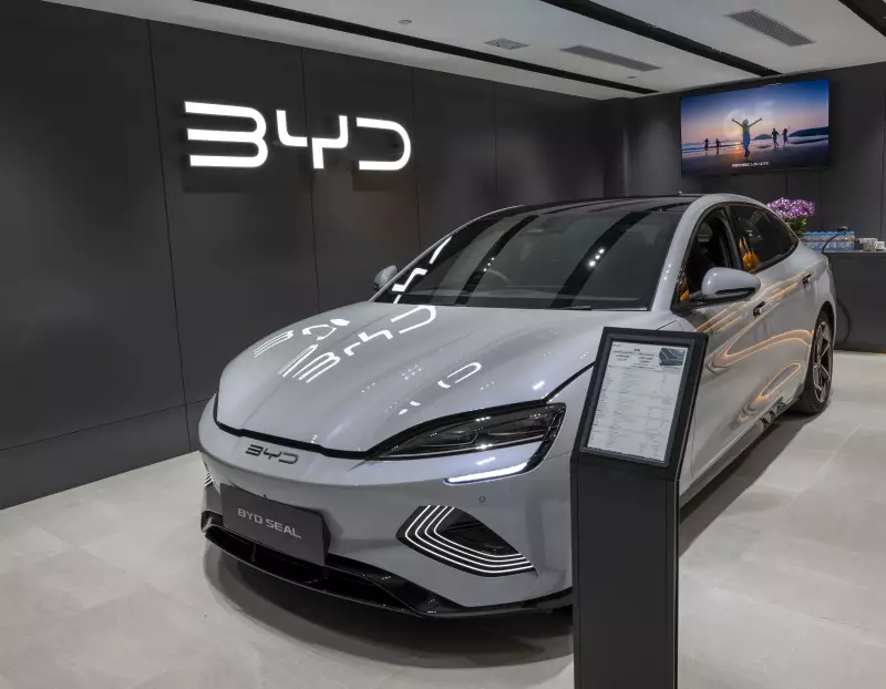 BYD supera Tesla e se torna líder em vendas de carros elétricos na Europa