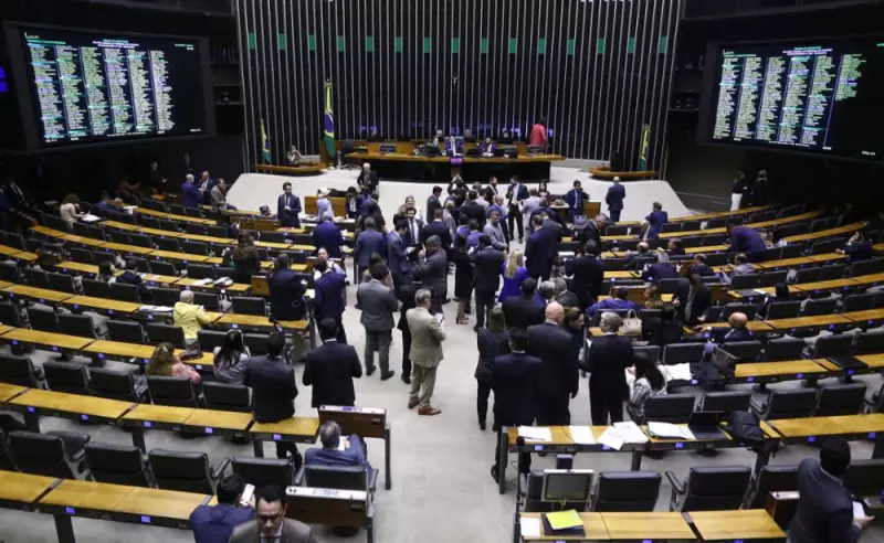 Câmara recorre a estratégia conhecida para aprovar reajuste salarial de servidores