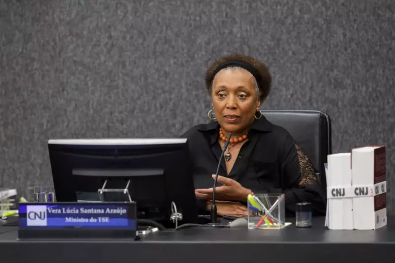 Carmen Lúcia denuncia racismo contra ministra em evento sobre discriminação racial
