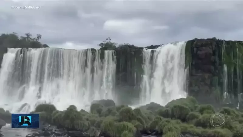 Cataratas do Iguaçu registram vazão três vezes menor que o normal: entenda o motivo