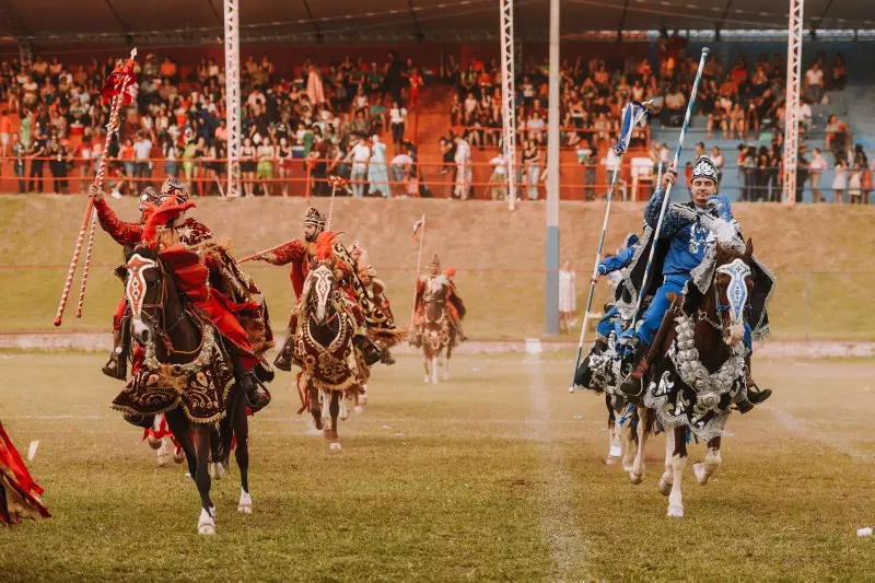 Cavalhadas 2025 em Goiás: 15 cidades confirmadas com eventos de maio a setembro