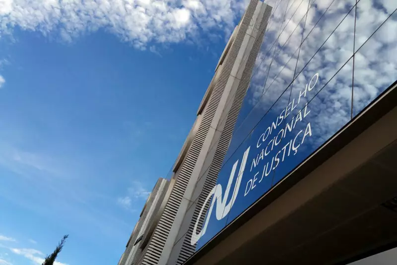 CNJ afasta juíza que negou aborto a adolescente grávida de 7 meses — Entenda o caso
