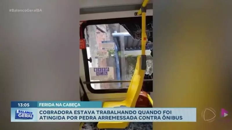 Cobradora de ônibus é ferida na cabeça após veículo ser apedrejado na Bahia