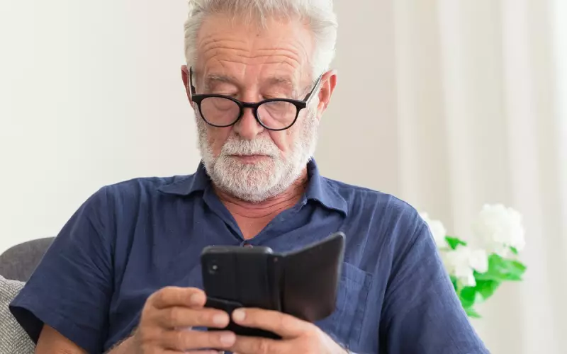 Como proteger idosos e pessoas pouco familiarizadas com tecnologia de golpes online?
