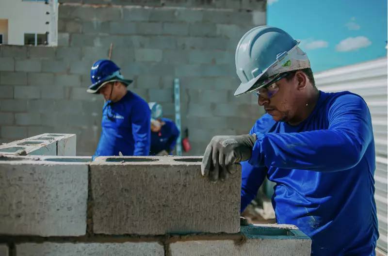 Construtora anuncia vagas de emprego em João Pessoa: Oportunidades para profissionais da construção civil