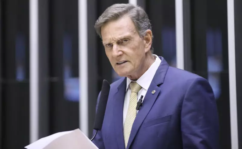 Crivella consegue na Justiça desbloqueio de conta bancária para receber salário