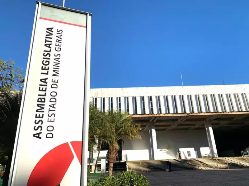 Deputados de Minas Gerais derrubam veto de Zema e aprovam projeto que protege servidoras vítimas de violência
