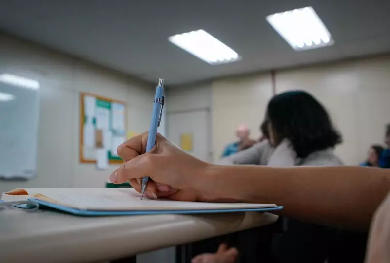 Desafios na Educação: Alunos do 9º ano com nível de 6º ano em Florianópolis