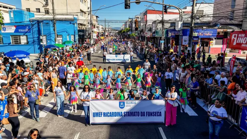Desfile Cívico-Militar em Vila Velha atrai multidão de 15 mil pessoas em celebração emocionante