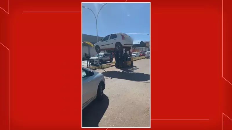 Detran usa empilhadeira para remover carros irregulares perto do Aeroporto de Brasília | Vídeo
