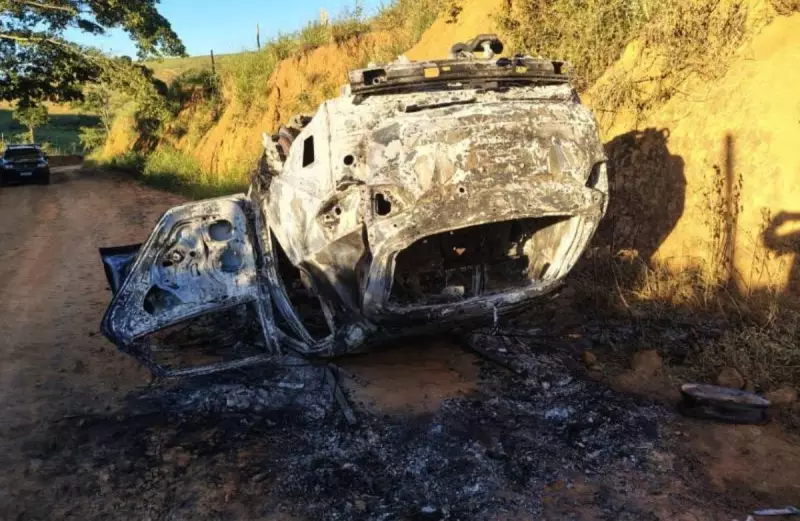 Dívida leva casal a assassinar e carbonizar homem em Recreio, MG, aponta polícia
