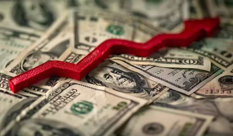 Dólar dispara nesta sexta-feira: veja a cotação atual e o impacto na economia brasileira