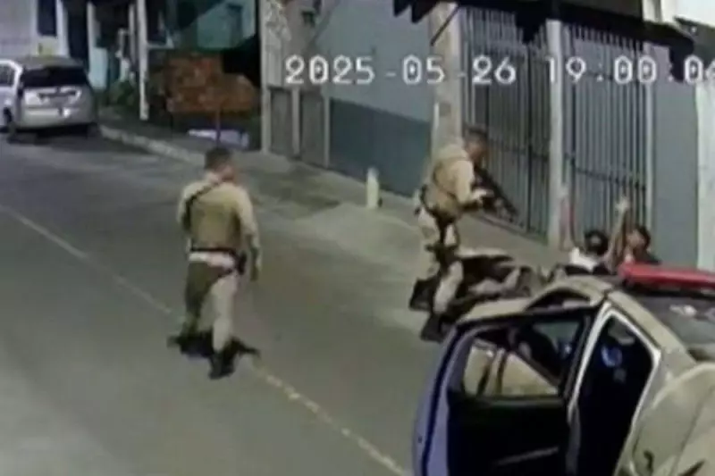 Dupla é presa após assaltos na Estrada Velha do Cabrito em Salvador