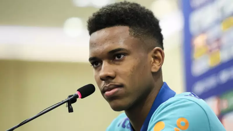 Estêvão emocionado com possível duelo contra Messi: "Sonho de todo jogador"