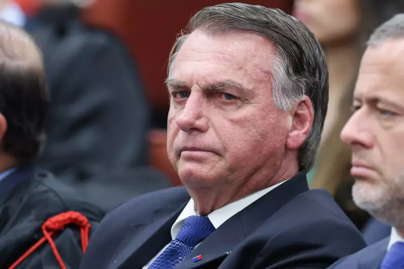 Fake News: Bolsonaro não foi aplaudido durante julgamento no STF