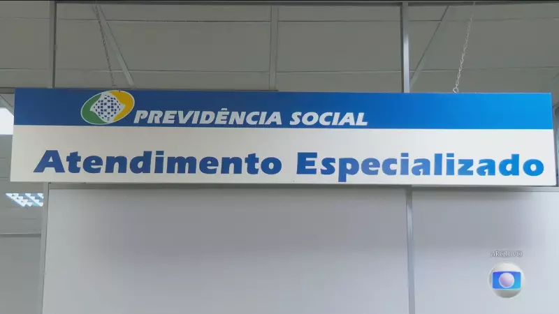 Fila do INSS bate recorde: mais de 10 milhões aguardam atendimento e espera pode ultrapassar 1 ano