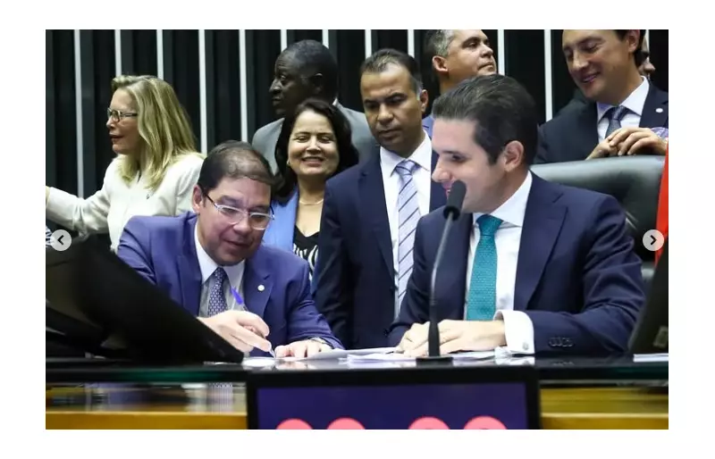 Fim da reeleição enfrenta resistência na Câmara: entenda os desafios