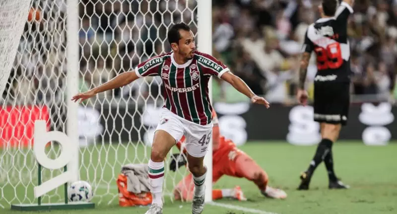 Fluminense vira contra o Vasco no Maracanã com gol de golaço e emociona torcida