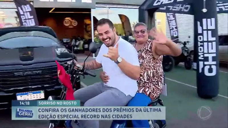 Ganhadores do Distrito Federal celebram prêmios do Record nas Cidades