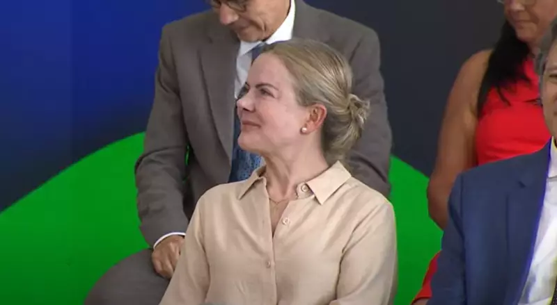 Gleisi Hoffmann busca apoio no União Brasil para reduzir IOF: entenda o impasse