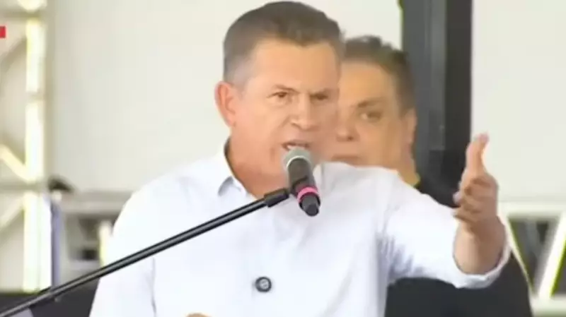 Governador de Mato Grosso é vaiado em evento com Lula: tensão política em alta