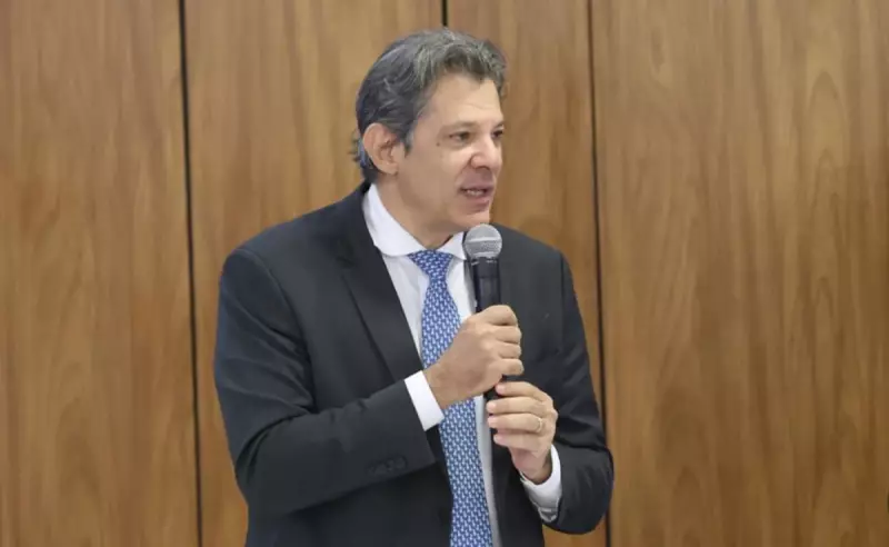 Haddad na mira da oposição: Câmara pode convocar ministro para explicar aumento do IOF