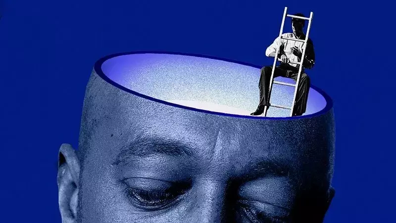 Homens se sentem tristes quando suas parceiras ganham mais? Entenda o impacto na saúde mental