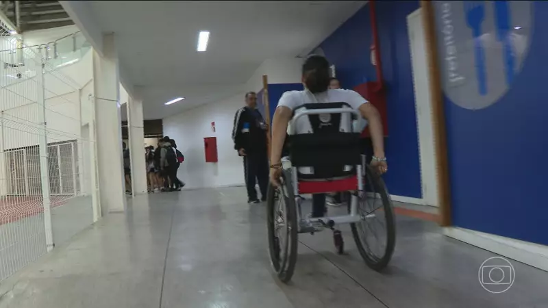 IBGE revela: 1 em cada 5 pessoas com deficiência é analfabeta no Brasil | Desafios na educação