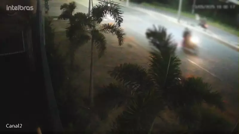 Idoso morre atropelado por motociclista em faixa de pedestres no Ceará: veja o vídeo
