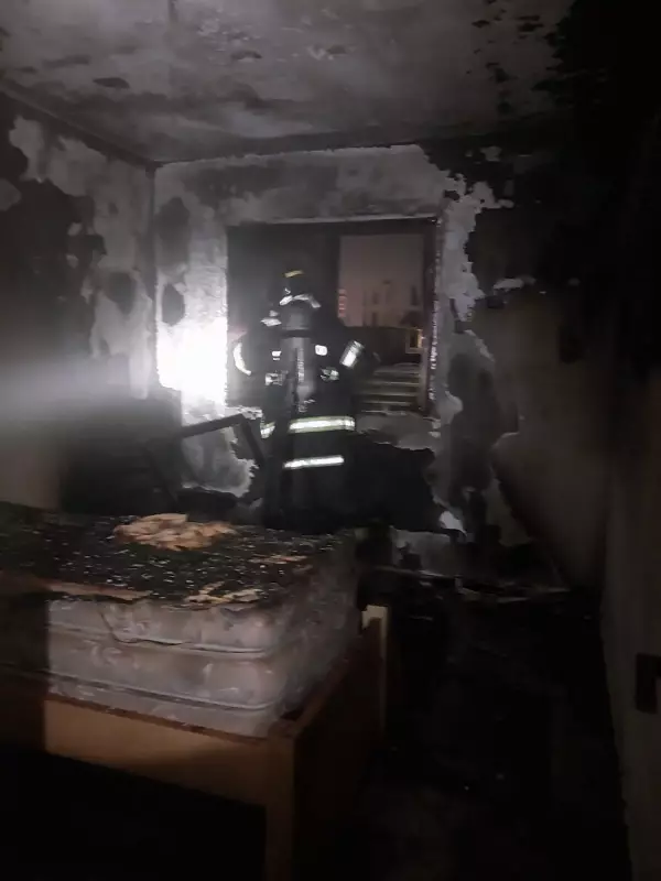 Incêndio destrói apartamento em Ubatuba: veja imagens e detalhes do ocorrido