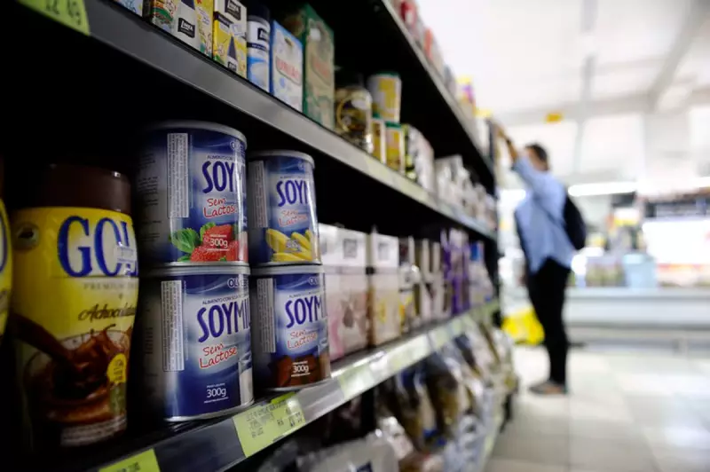 Inflação dos alimentos afeta percepção do consumidor, mas renda em alta evita pessimismo