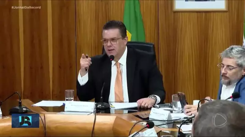 INSS anuncia reembolso para beneficiários com descontos ilegais até 31 de dezembro