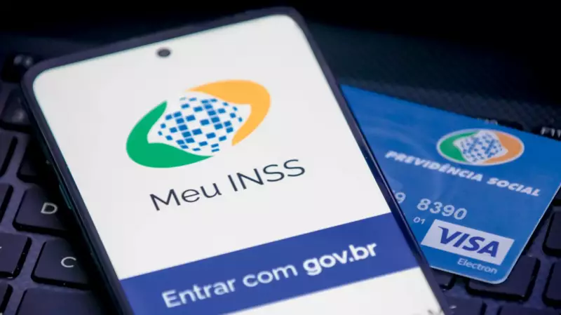 INSS começa a devolver descontos indevidos na próxima semana: saiba como receber