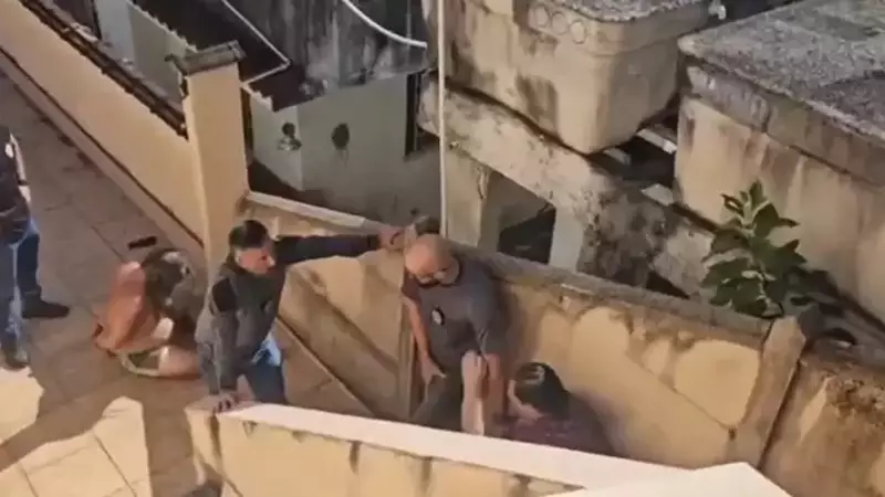 Irmãos são presos no RJ por manter corpo do pai em decomposição em casa