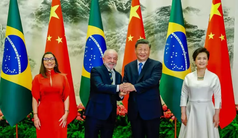 Janja defende regulamentação das redes sociais e cita modelo chinês como exemplo