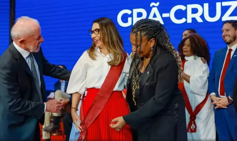 Janja recebe a mais alta condecoração da cultura: entenda os critérios por trás da homenagem