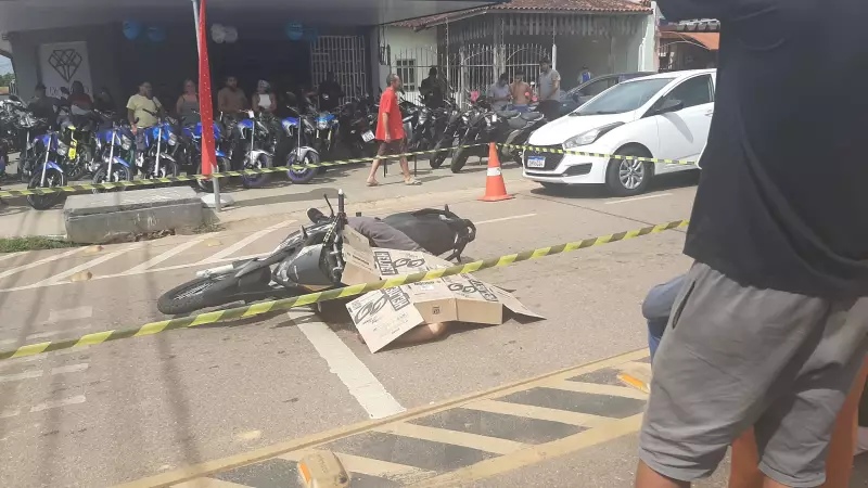 Jovem é assassinado a tiros na frente da namorada em Porto Velho: crime choca comunidade