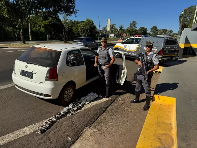 Jovem é preso com haxixe escondido em fundo falso de carro em Mirante do Paranapanema