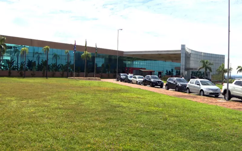 Justiça condena Paulínia por superfaturamento em contratos de transporte escolar