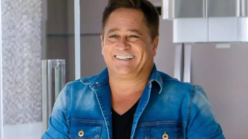 Leonardo revela que não sabe a letra de 'Pense de Mim' de cor e surpreende fãs